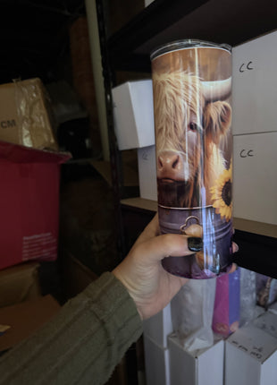 Pre-Made 20oz Highland Cow in Bucket
