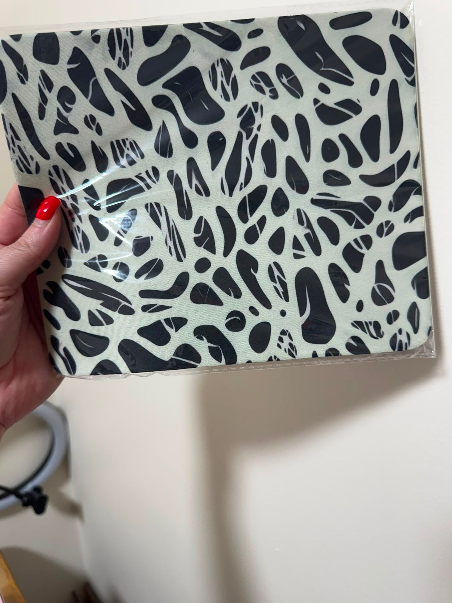 Premade Leopard White Print